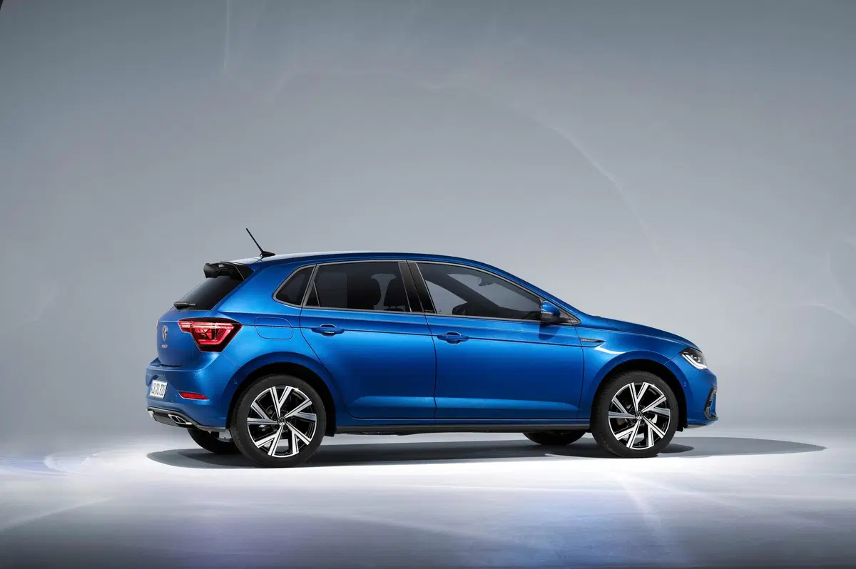Prezzo, Allestimenti e Optional della nuova Volkswagen Polo restyling 2021: da 18K (senza spina e gasolio) (13)