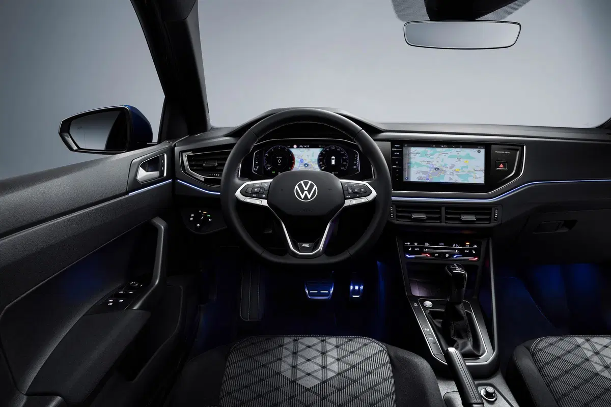 Prezzo, Allestimenti e Optional della nuova Volkswagen Polo restyling 2021: da 18K (senza spina e gasolio) (23)