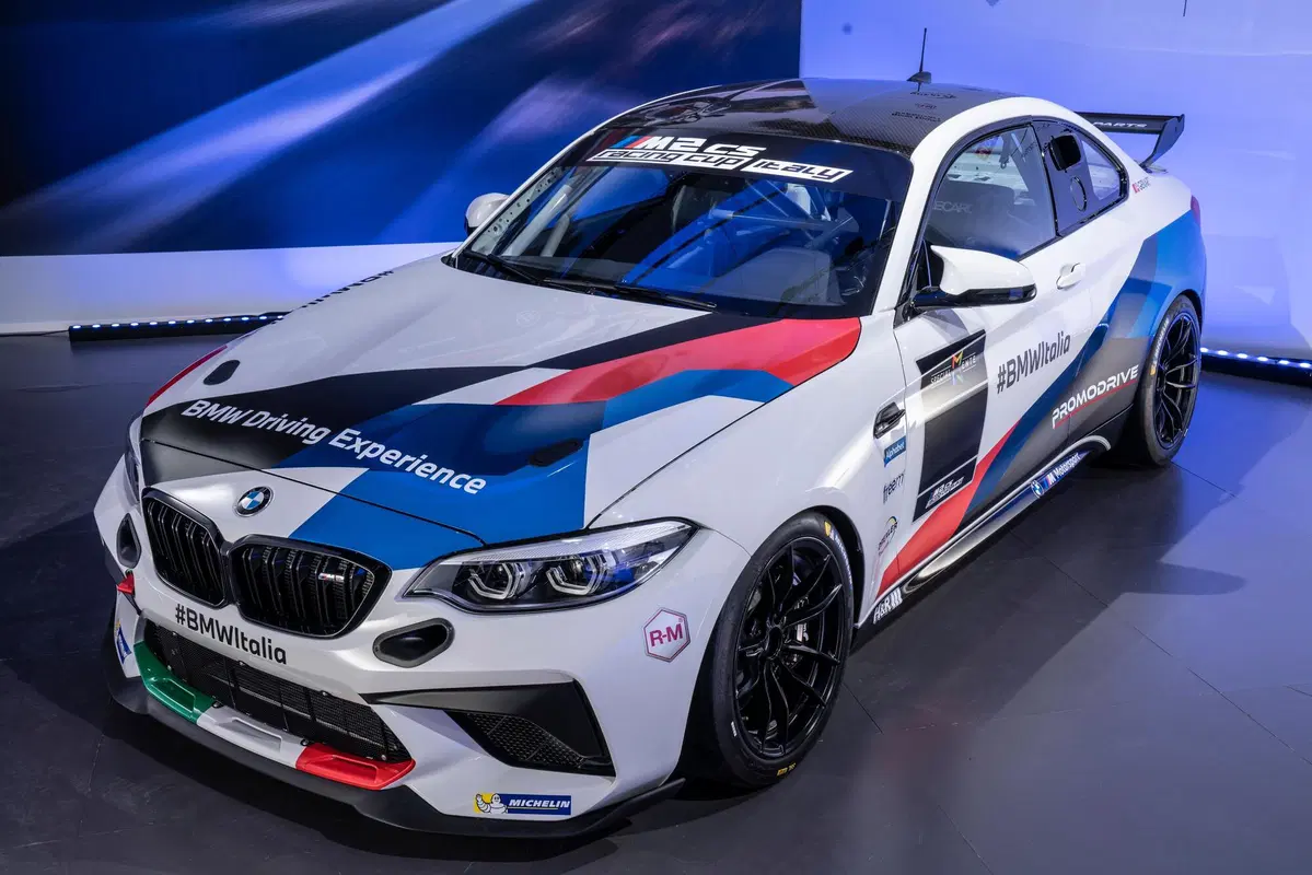 BMW M2 CS Racing Cup, il monomarca della casa dell'Elica &egrave; pronto per il debutto a Monza