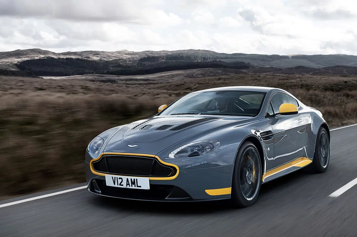 Aston Martin V12 Coupé (2001-20) (7)