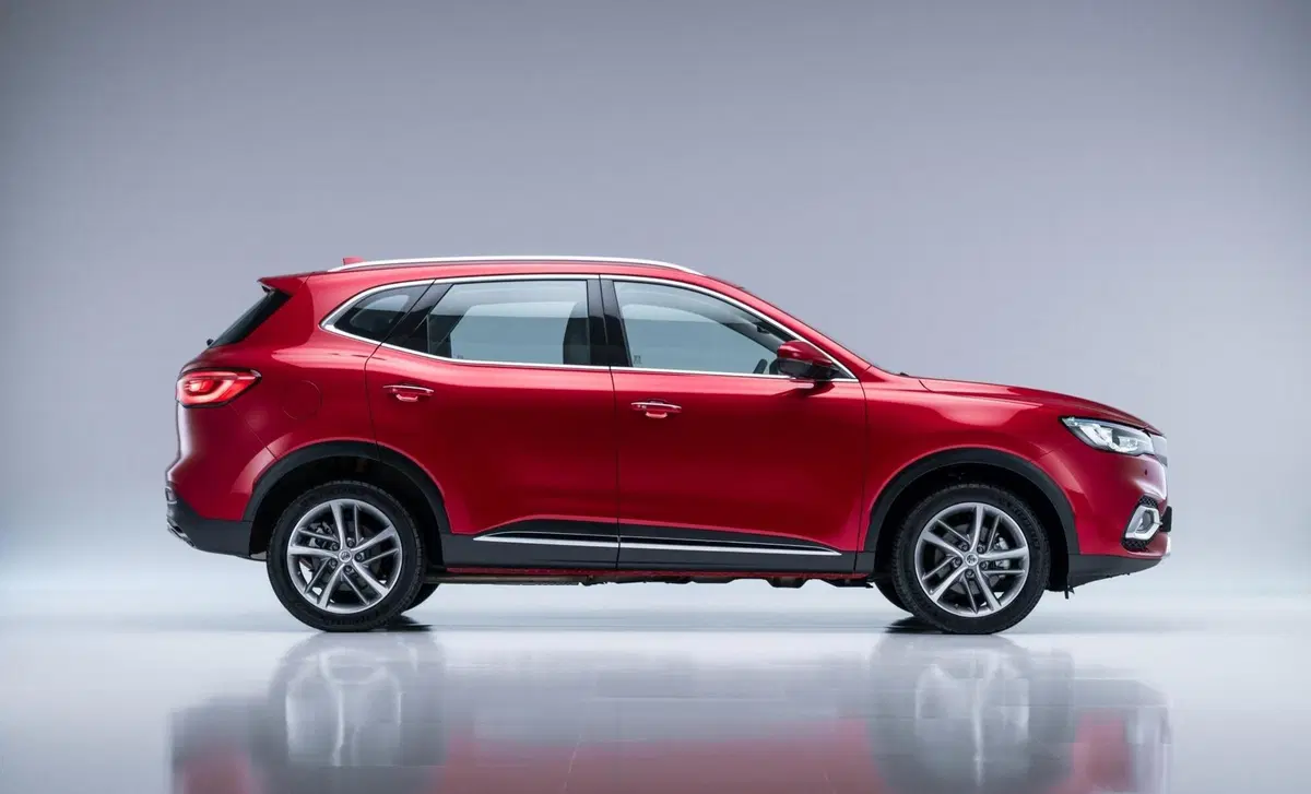 Mg EHS Plug-in Hybrid Exclusive (2)