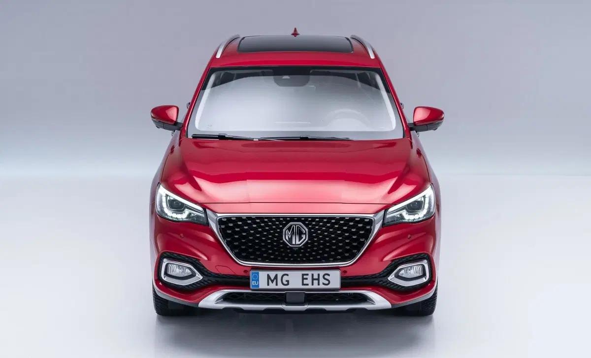 Mg EHS Plug-in Hybrid Exclusive (3)