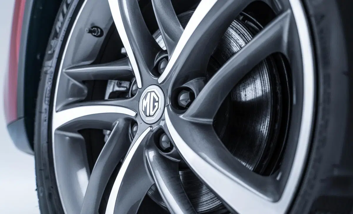 Mg EHS Plug-in Hybrid Exclusive (25)