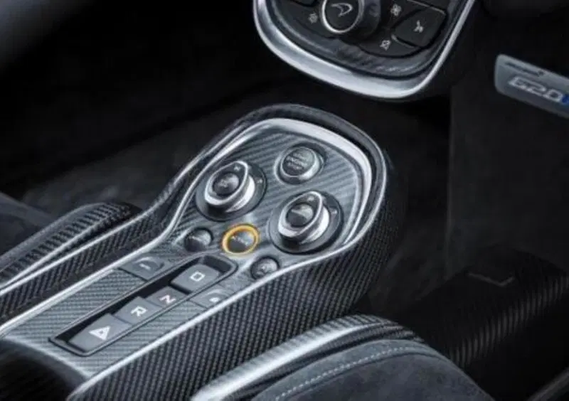 McLaren 620R (2019-22) (14)