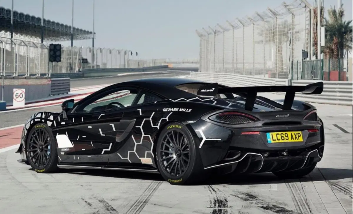 McLaren 620R (2019-22) (4)