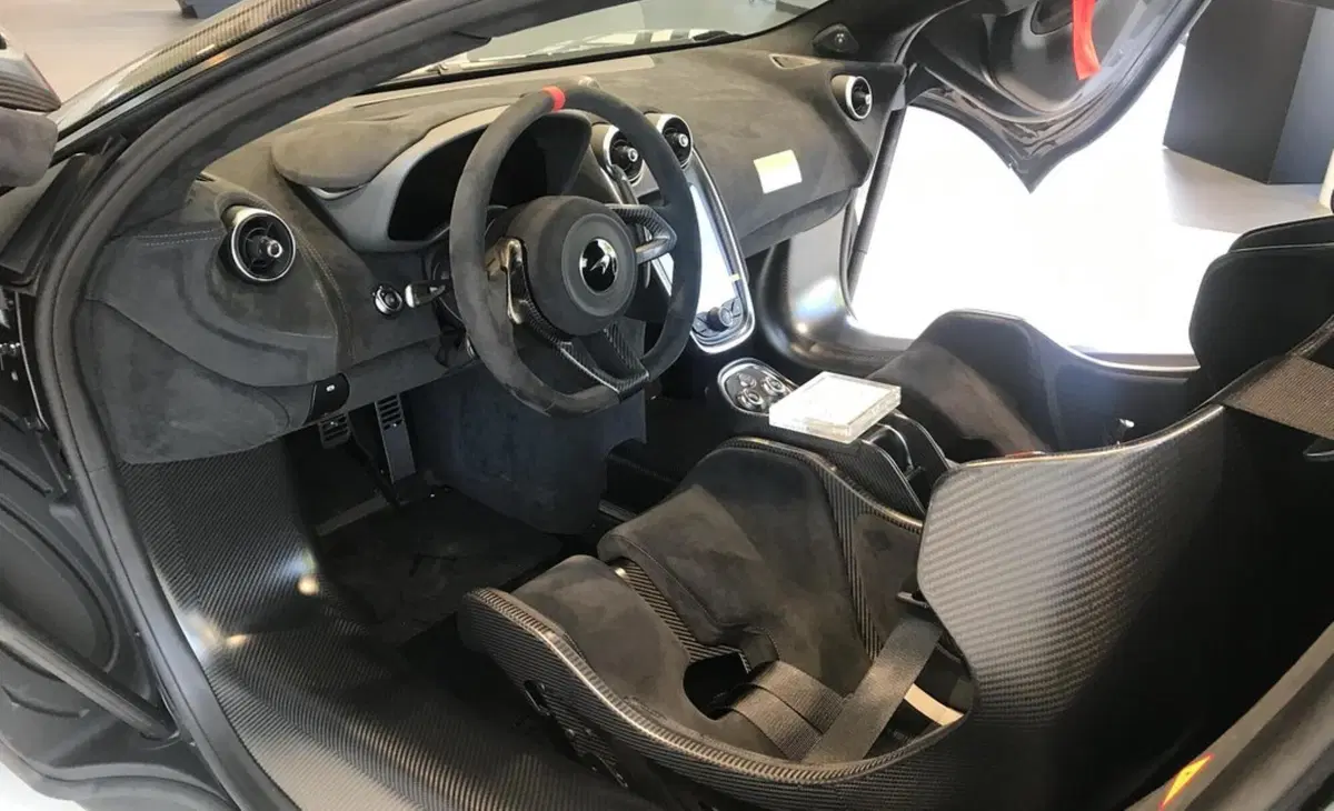 McLaren 620R (2019-22) (11)