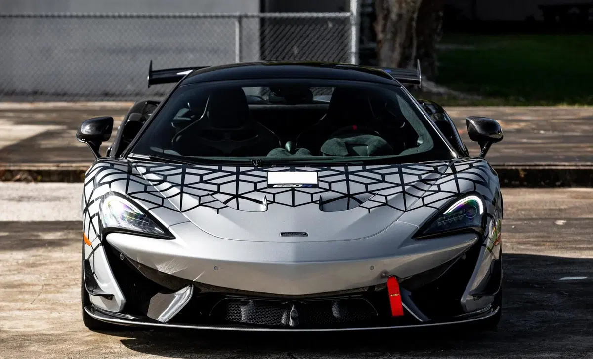McLaren 620R (2019-22) (3)