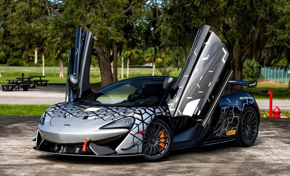 McLaren 620R (2019-22) (10)