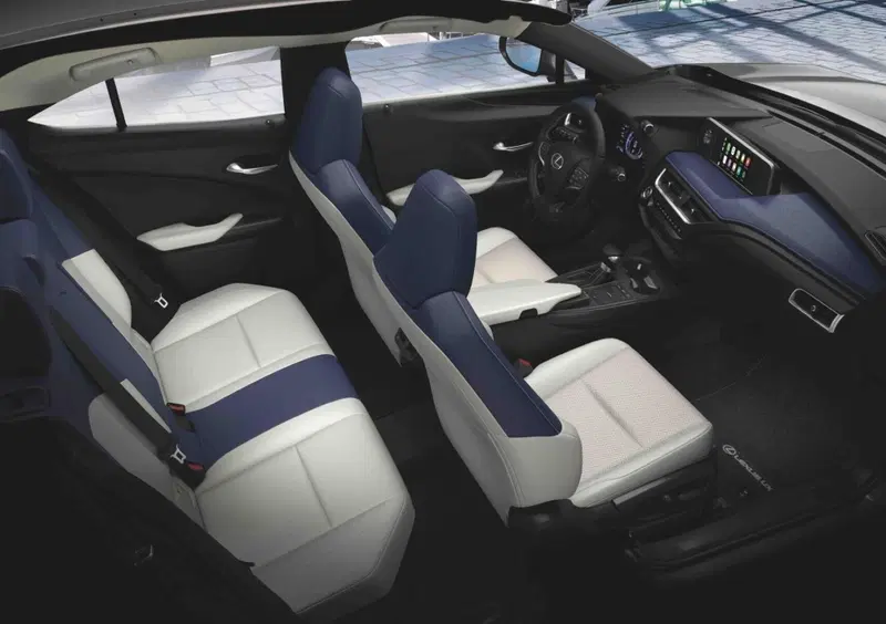 Lexus UX (2021-->>) (37)