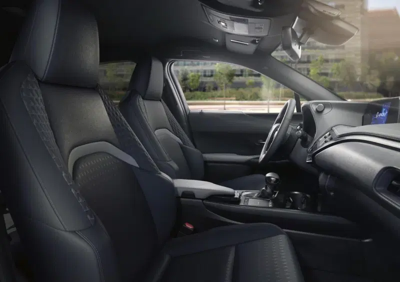 Lexus UX (2021-->>) (35)