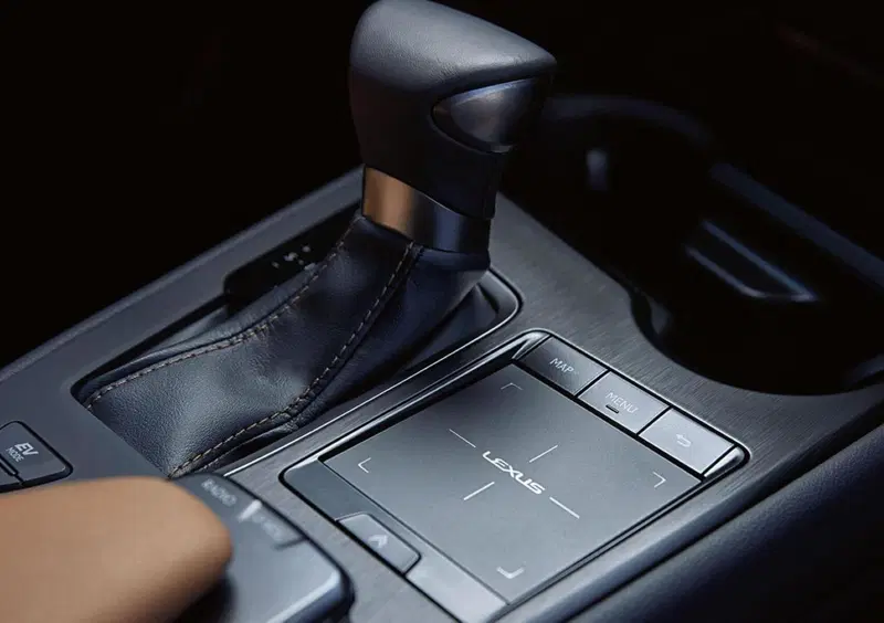 Lexus UX (2021-->>) (41)