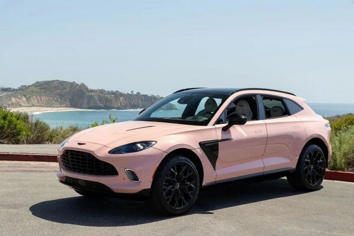 Aston Martin Pastel, l’edizione speciale per celebrare i colori della California (3)