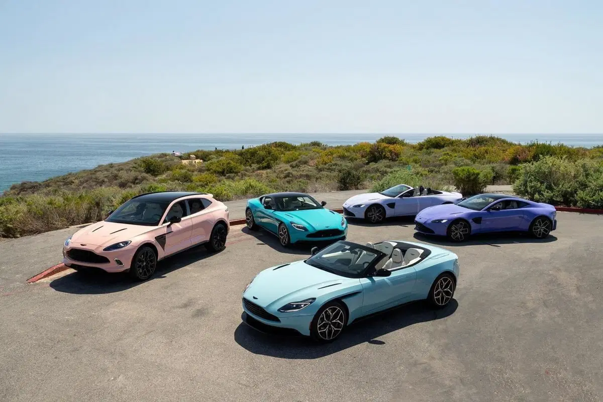 Aston Martin Pastel, l’edizione speciale per celebrare i colori della California (19)