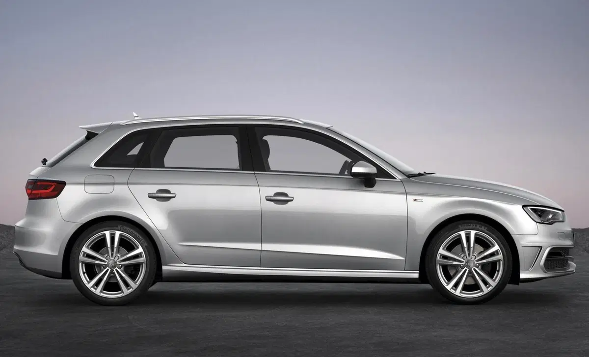 Audi A3 Sportback 30 TDI Admired (2)