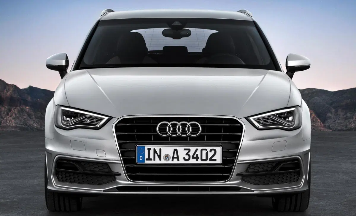 Audi A3 Sportback 30 TDI Admired (3)