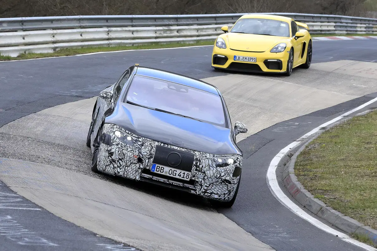 Mercedes-AMG EQS, le foto spia (3)