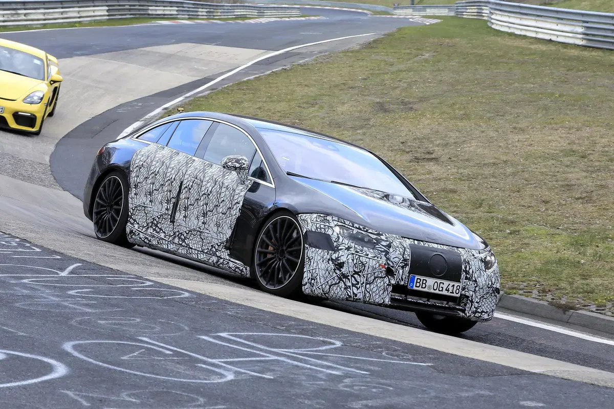 Mercedes-AMG EQS, le foto spia (4)