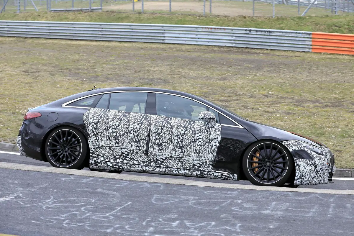 Mercedes-AMG EQS, le foto spia (6)