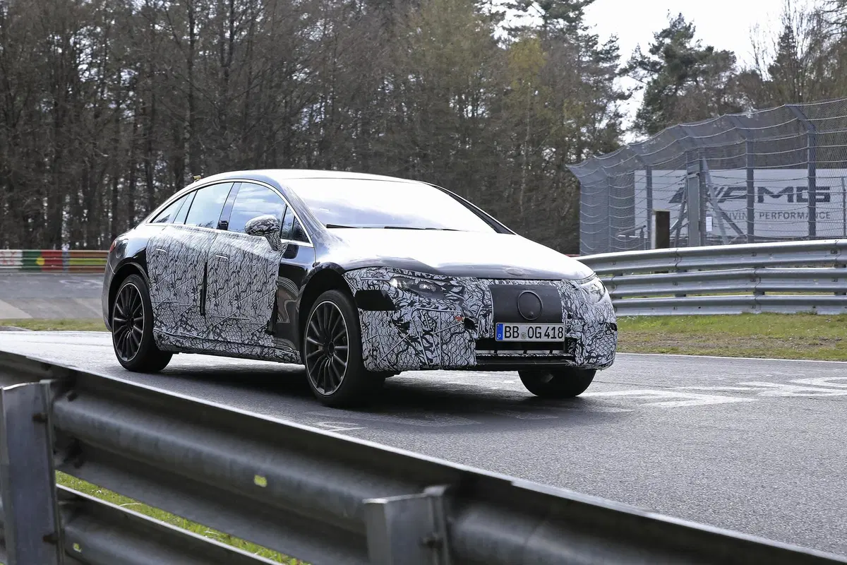 Mercedes-AMG EQS, le foto spia (10)