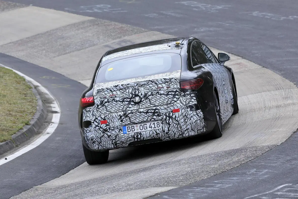 Mercedes-AMG EQS, le foto spia (12)