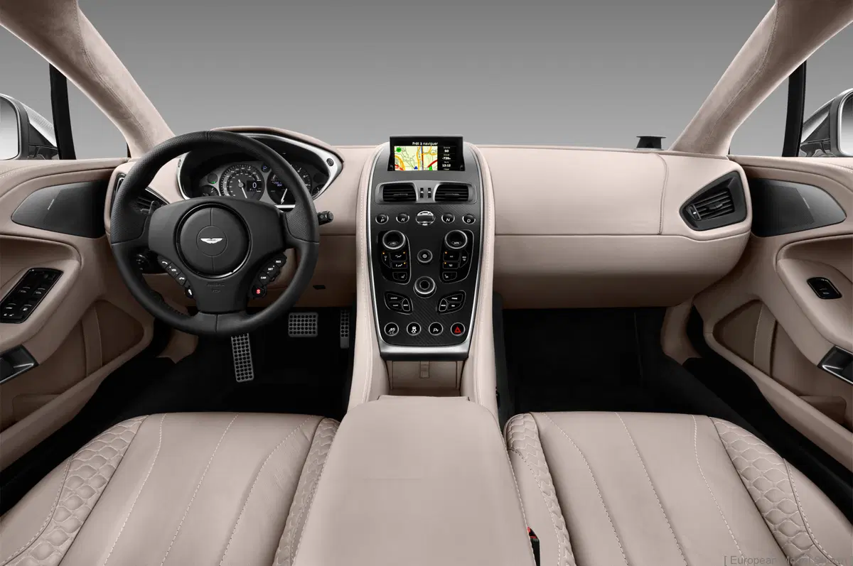 Aston Martin Vanquish (2012-20) (11)