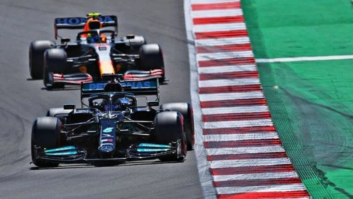 F1, GP Portogallo 2021, vince Hamilton (2)