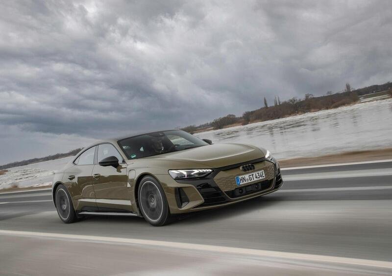 Audi RS e-Tron GT (2021-->>) (10)