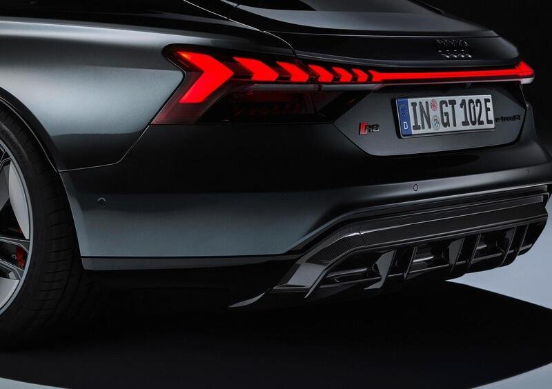 Audi RS e-Tron GT (2021-->>) (24)