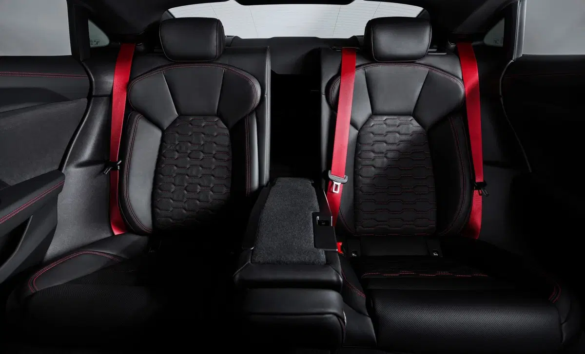 Audi RS e-Tron GT (2021-->>) (13)