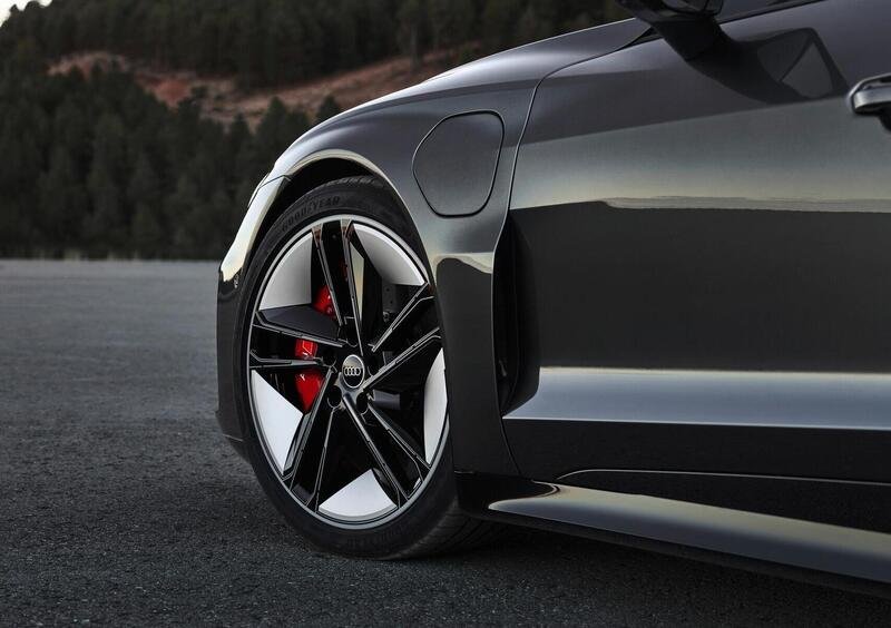 Audi RS e-Tron GT (21)