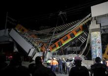 Crollo ponte metropolitana in Messico: il video della caduta