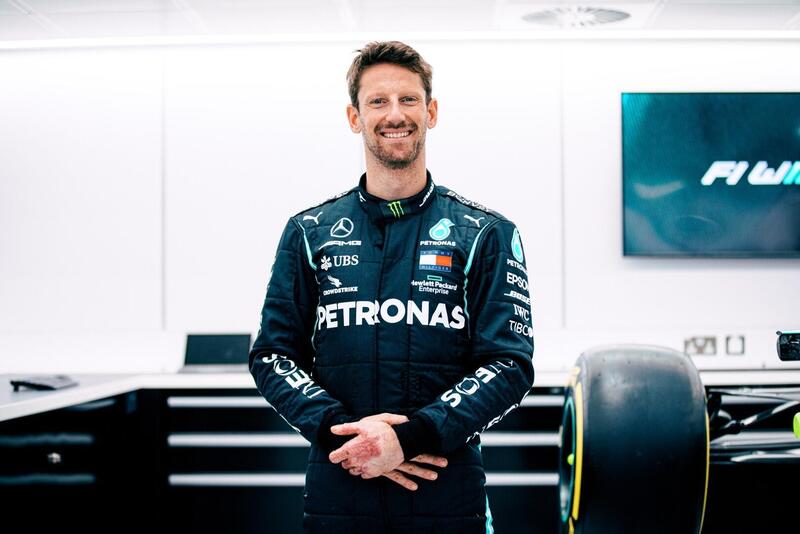 Formula 1: Romain Grosjean in pista con la Mercedes W10 al Paul Ricard