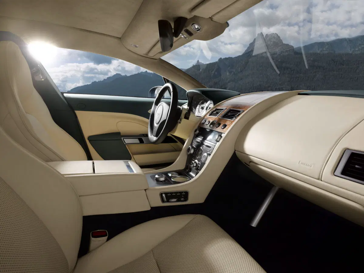 Aston Martin Rapide (2009-20) (11)