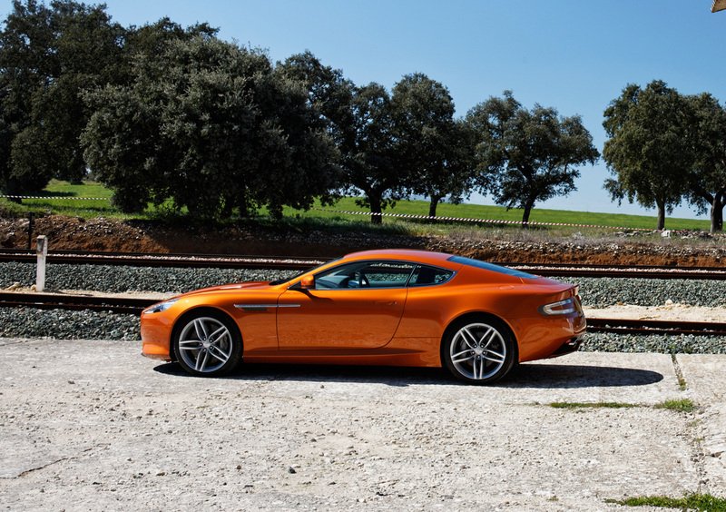 Aston Martin Virage (2011-13) (3)