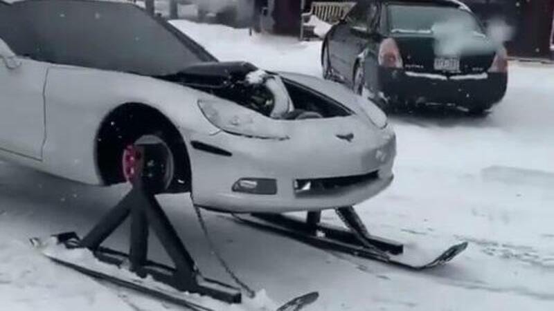 La Corvette delle nevi esiste! [VIDEO]