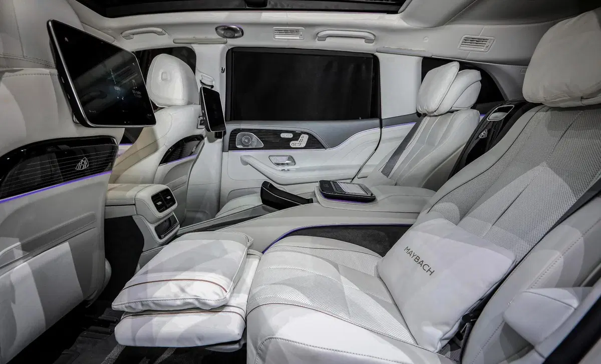 Mercedes-Benz Maybach GLS (2020-23) (13)