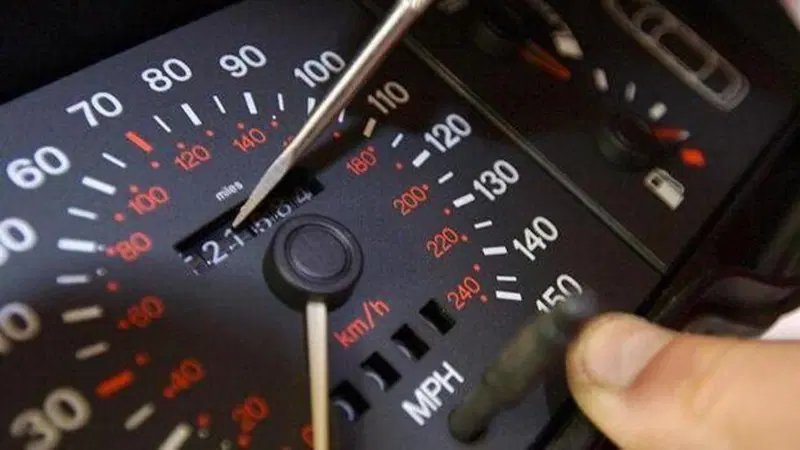Forl&igrave;, l&rsquo;auto &ldquo;schilometrata&rdquo; aveva mezzo milione di km: titolari dell'autosalone condannati