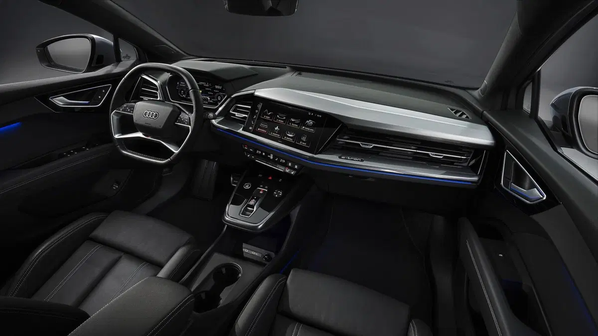 Audi Q4 Sportback 45 Business quattro 286cv (16)