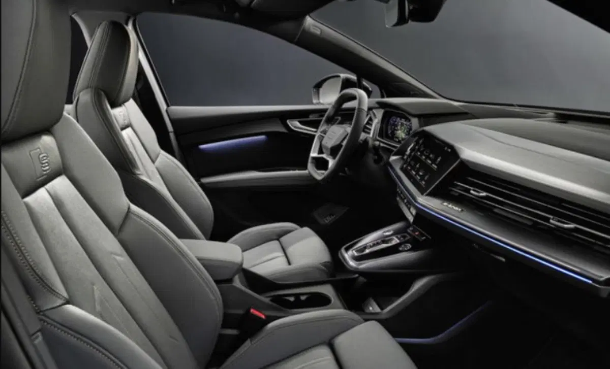 Audi Q4 Sportback 45 Business quattro 286cv (12)