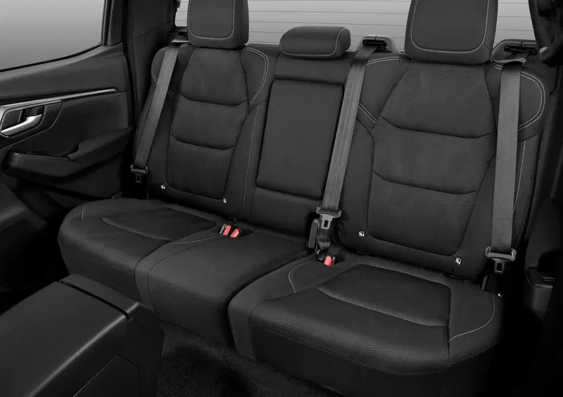 Isuzu D-Max Pick-up (13)