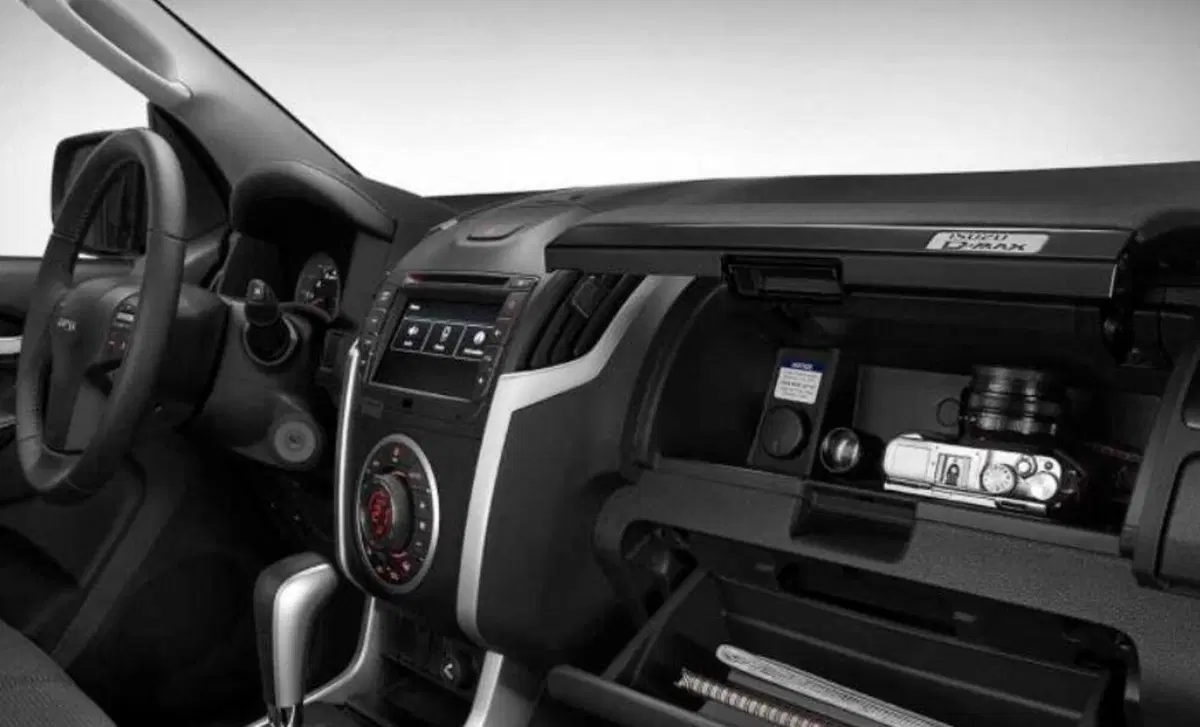 Isuzu D-Max Pick-up 2.2 space Prestige 4x4 (17)