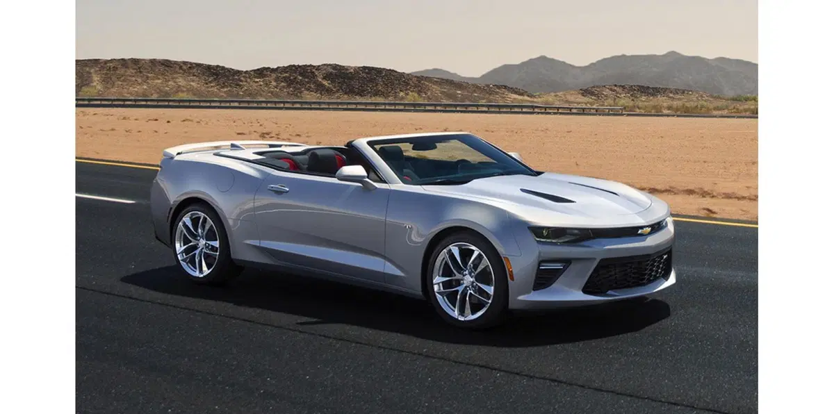 Chevrolet Camaro Cabrio (2016-->>) (15)
