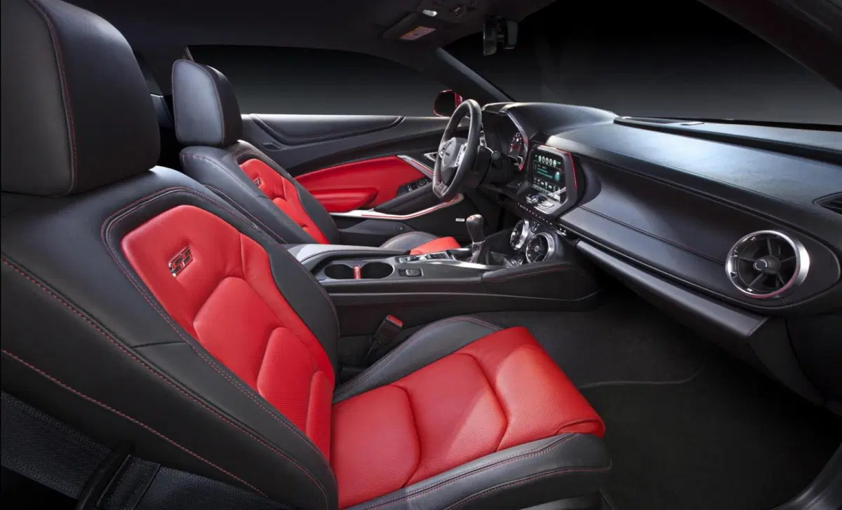 Chevrolet Camaro Coupé Turbo Coupé Sport (33)