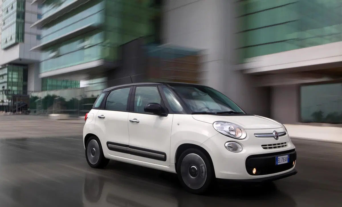 Fiat 500L 1.3 Multijet 95 CV Red (26)
