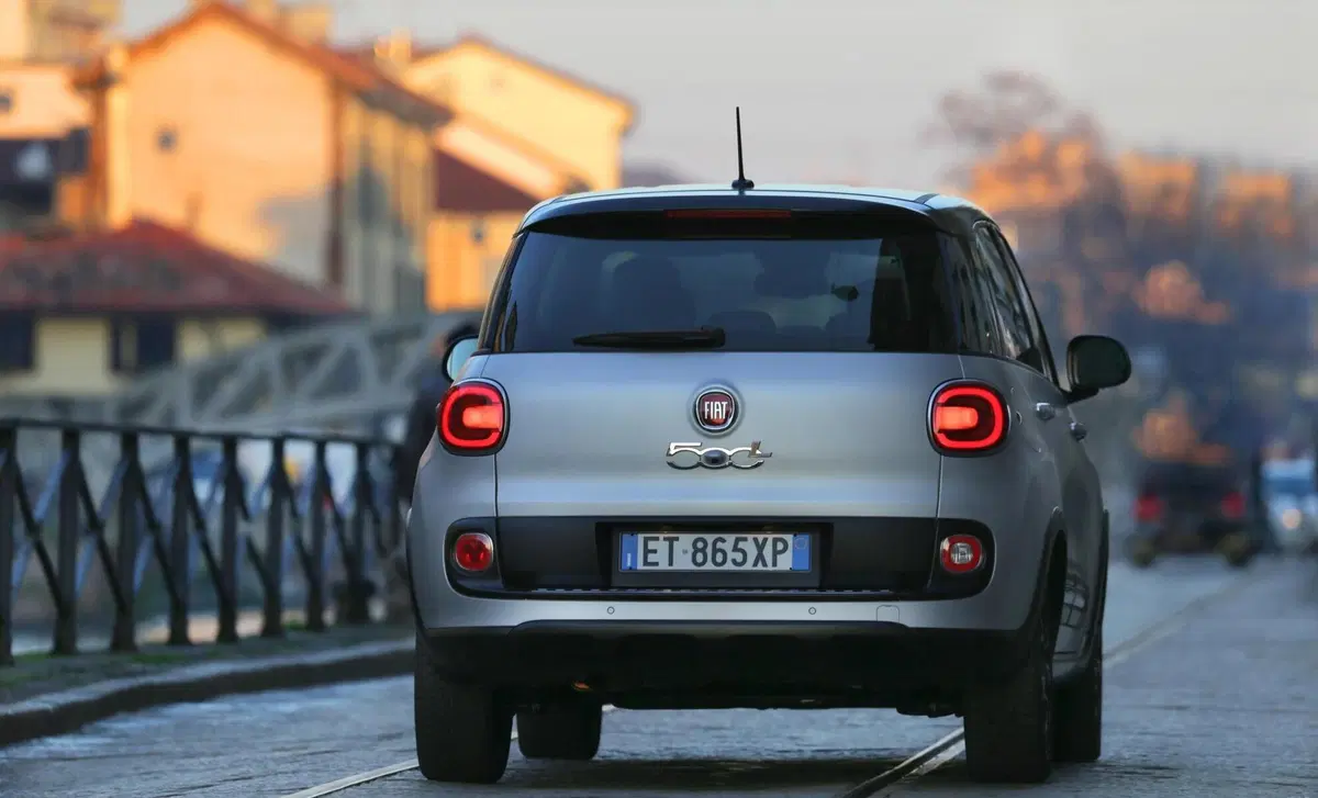 Fiat 500L 1.3 Multijet 95 CV Red (22)