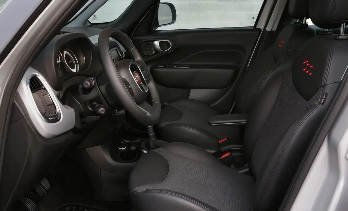Fiat 500L 1.3 Multijet 95 CV Red (30)