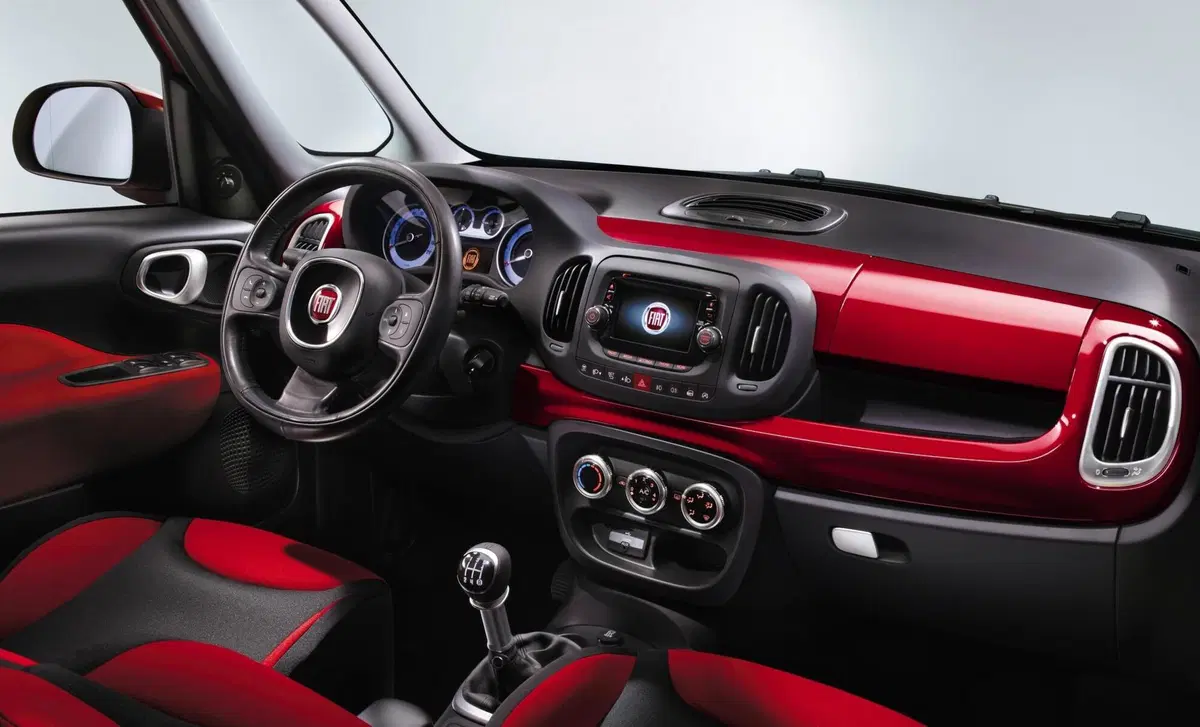 Fiat 500L 1.3 Multijet 95 CV Red (33)