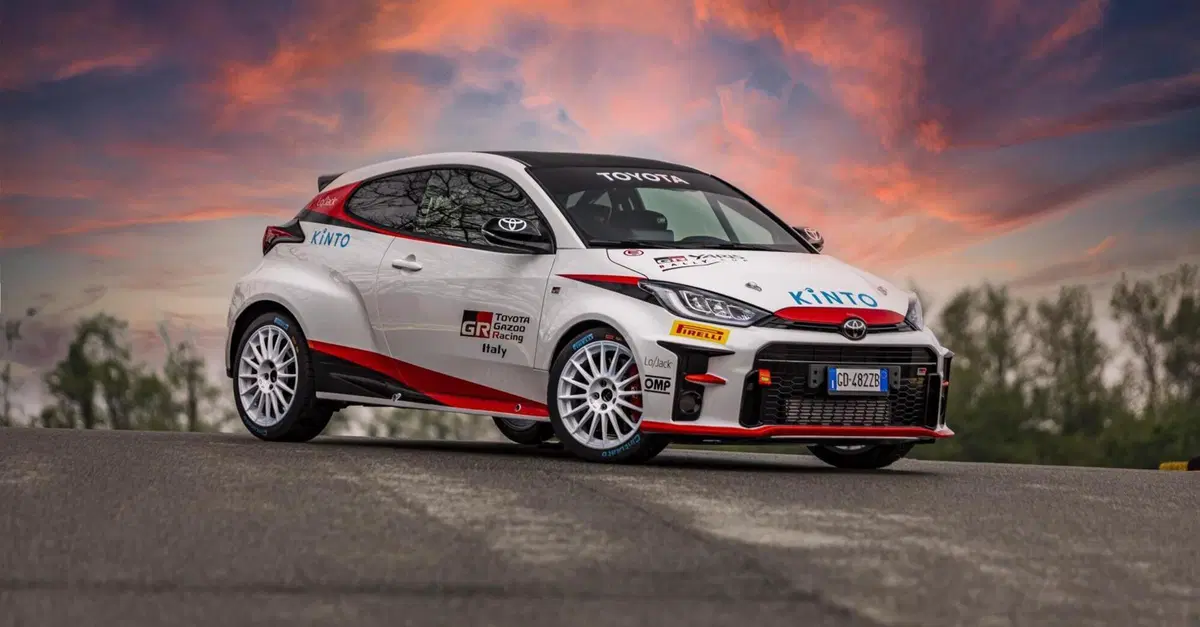 GR Yaris Rally Cup. Piccola Toyota &ldquo;cattiva&rdquo; inizia a seminare il panico
