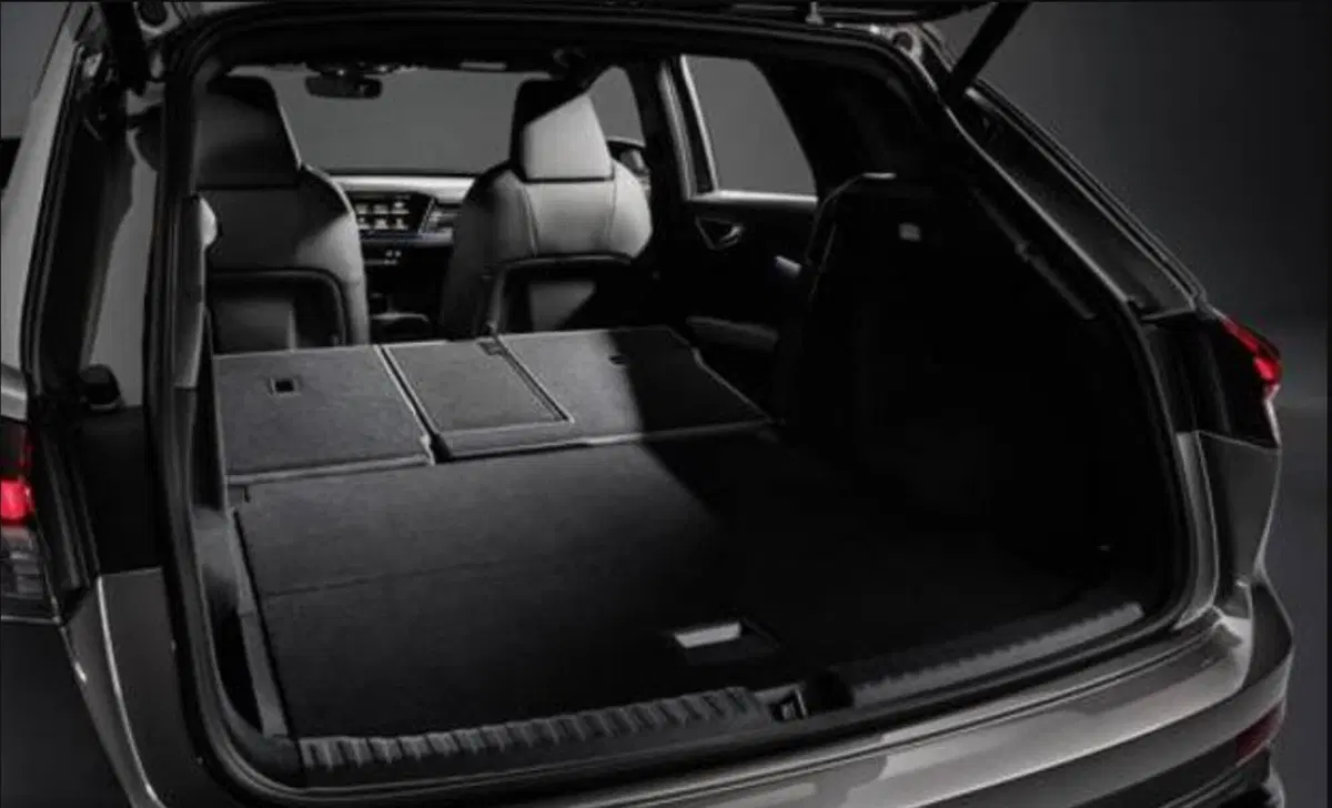 Audi Q4 Sportback 45 Business quattro 286cv (14)