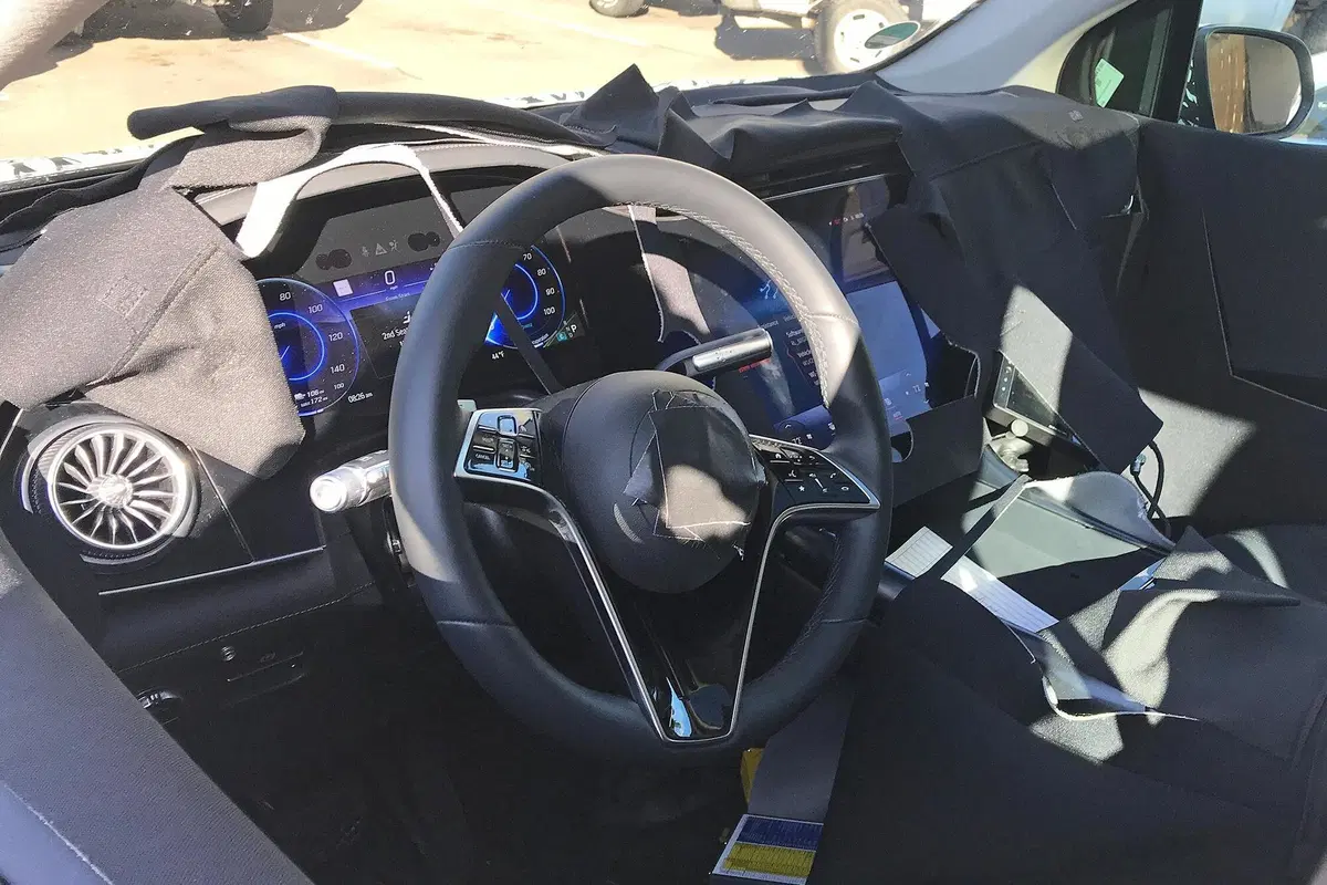 Mercedes EQS SUV, le foto spia  (4)